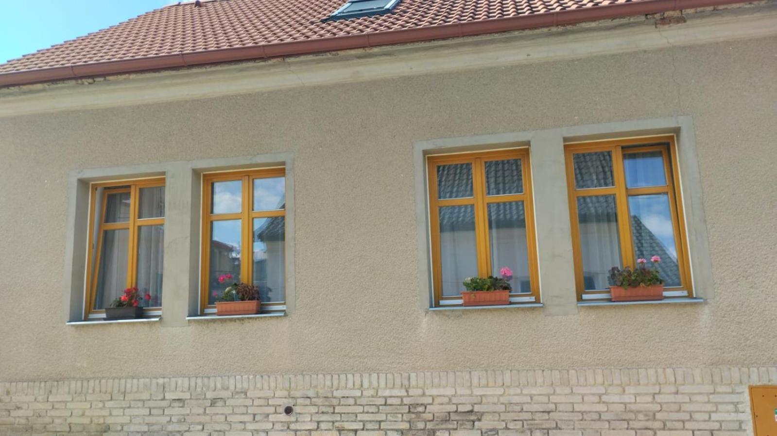 Podkrovi S Koupelnou Svinarov Buitenkant foto