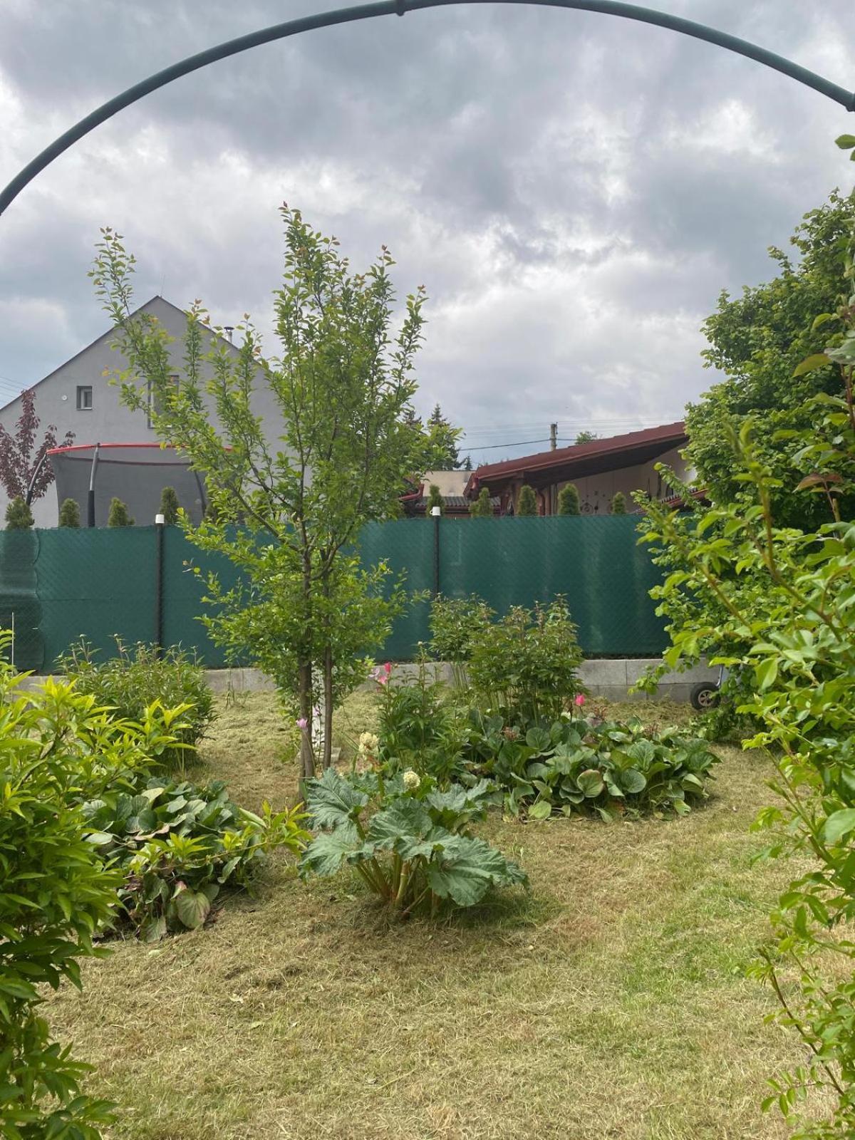 Podkrovi S Koupelnou Svinarov Buitenkant foto